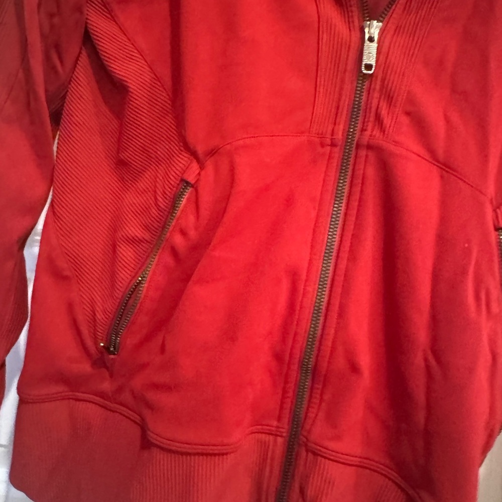 Lululemon Movement to Movement Jacket size 10 red - Picture 2 of 8